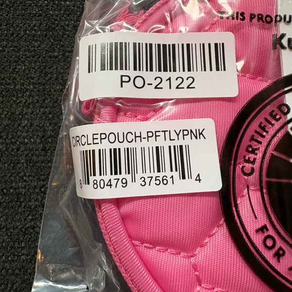 Lug Circle Embroidered Coin Pouch – Perfectly Pink (Embroidered Red Heart) - Picture 15 of 16